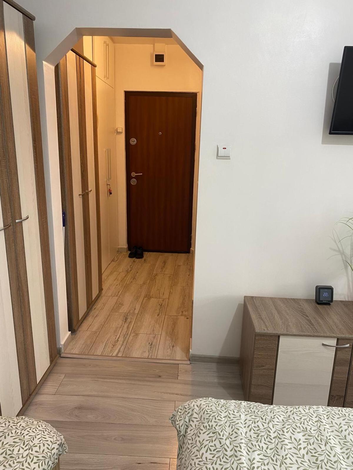 Garsoniera Zak Apartment Turda Exterior photo